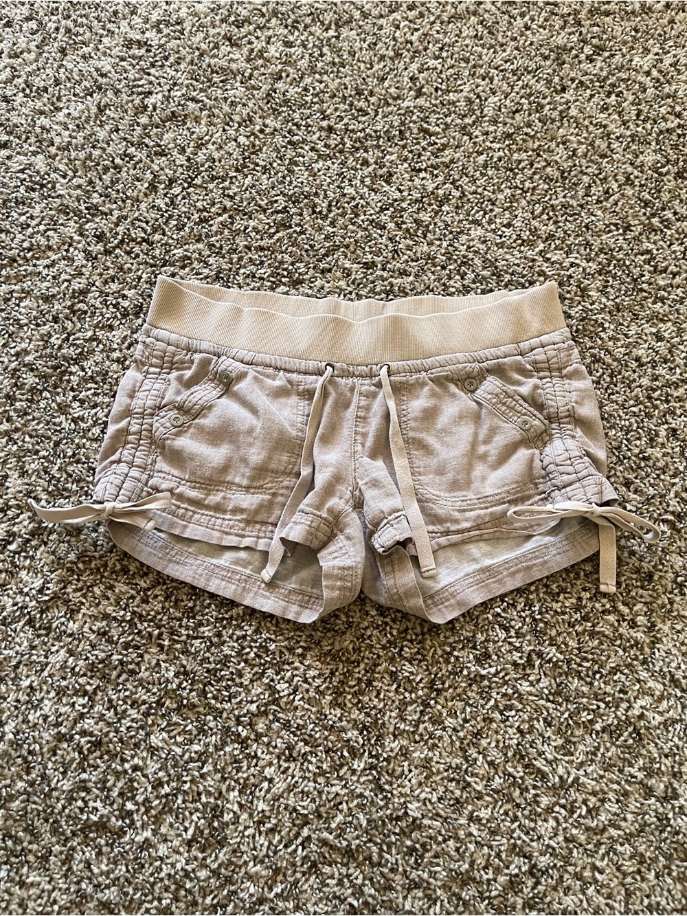 Rewind Juniors Size 5 Tan Linen Blend Cargo Shorts Low Rise Y2K Drawstring